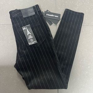 NWT Karl Lagerfeld Paris Black Jeans